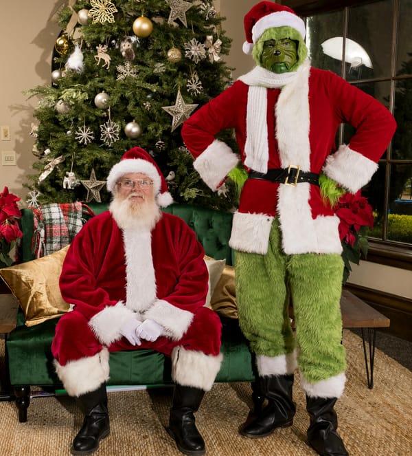 Snap a Pic with Santa & the Grinch in San Antonio! 🎅🎄Grinchmas Fun! 2024